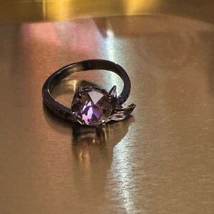 Elegant Purple Heart Ring